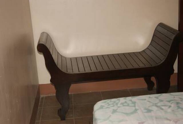 Lillys Motel, Ropar 3